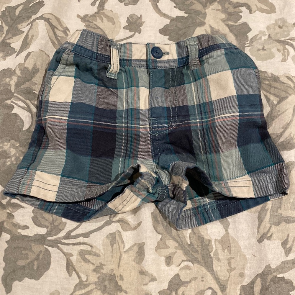Toddler boy 2t plaid shorts- tea collection